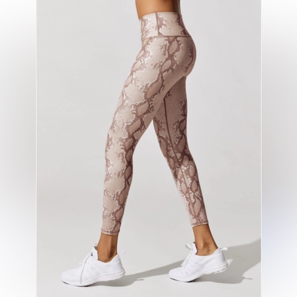 Varley Century High Waisted Leggings in Champagne Snake Print Size Large